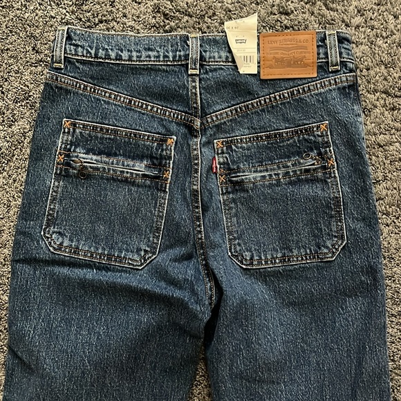 Levis Women's Ribcage Bell Premium Jeans Size- 28x30 (New With Tags ) - Picture 3 of 9